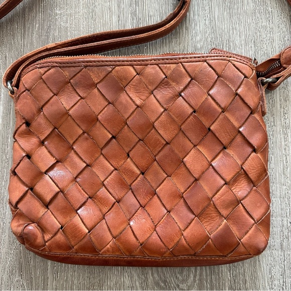 LIKE NEW Vilenca Holland Leather Purse - Picture 3 of 6